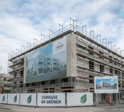 Reklama na placu budowy: banery na ogrodzenia i rusztowania